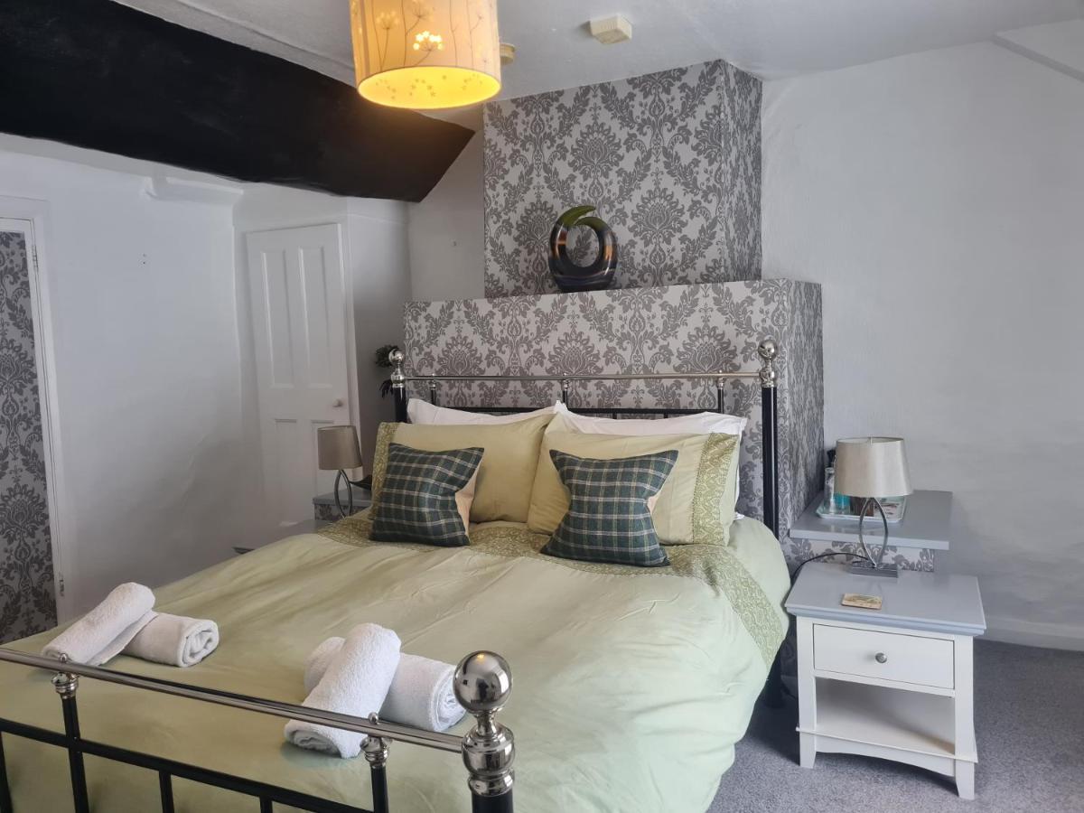 The Crown Inn - Wentnor Bishop's Castle Phòng bức ảnh